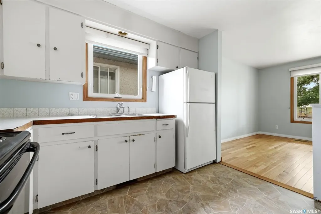 1317 Kent Street Regina SK S4T 5T2