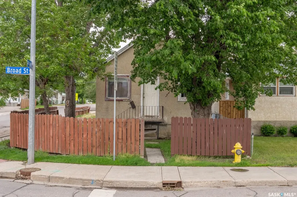 201 Broad Street Regina SK S4R 1X1