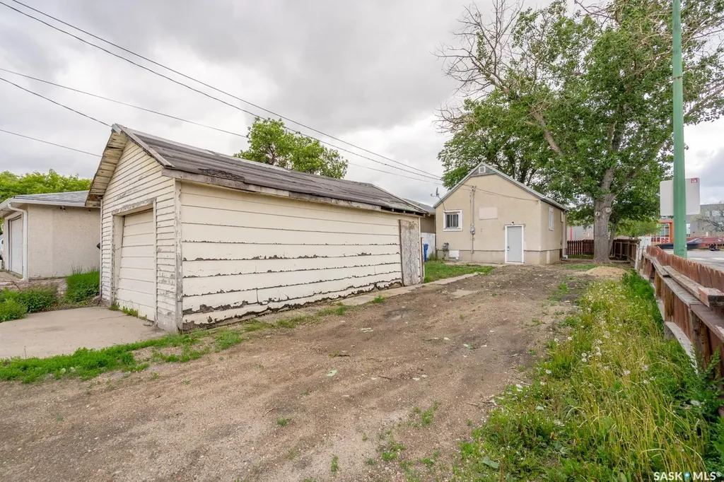 201 Broad Street Regina SK S4R 1X1