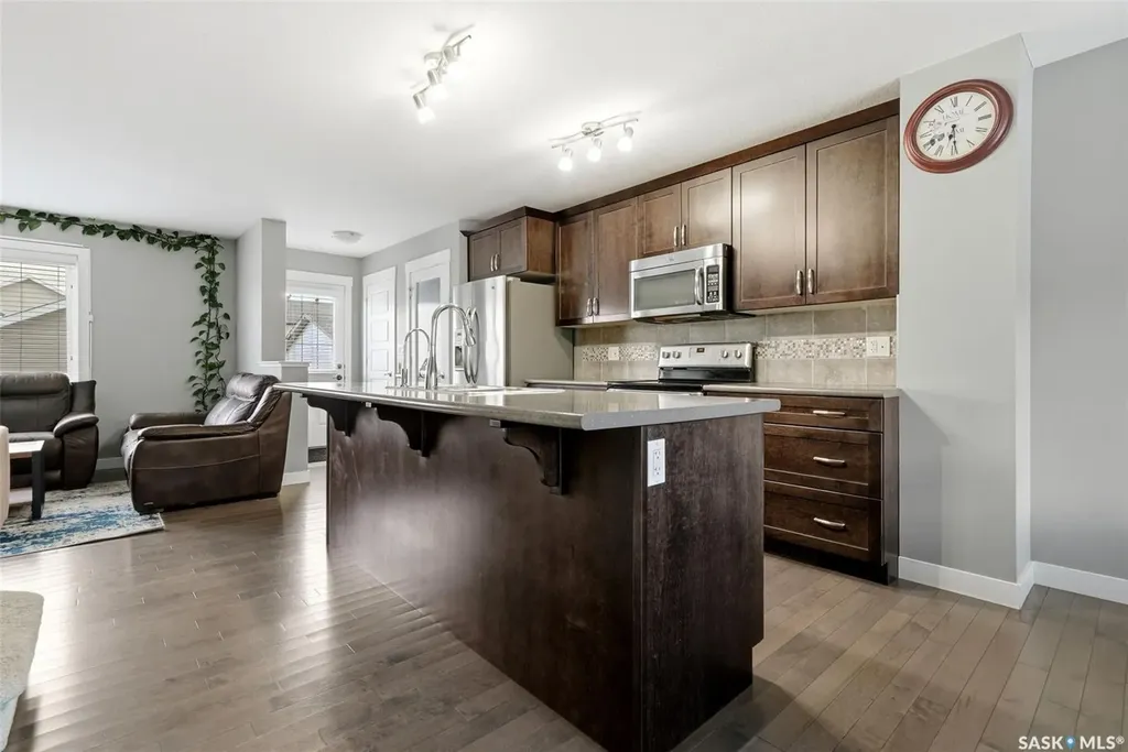 2905 Rochdale Boulevard Regina SK S4X 0N1