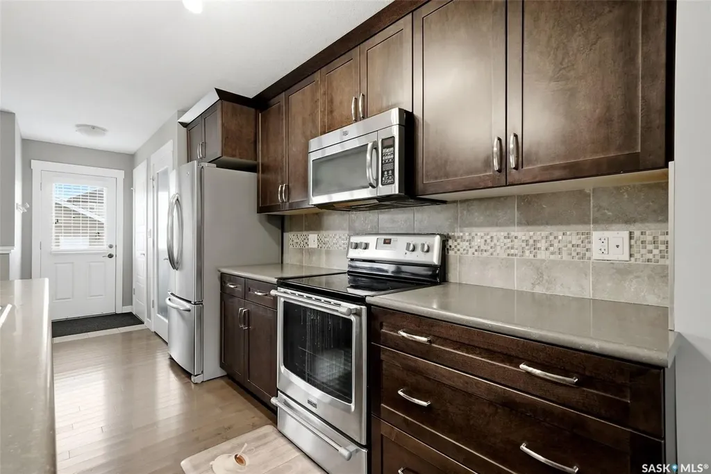 2905 Rochdale Boulevard Regina SK S4X 0N1