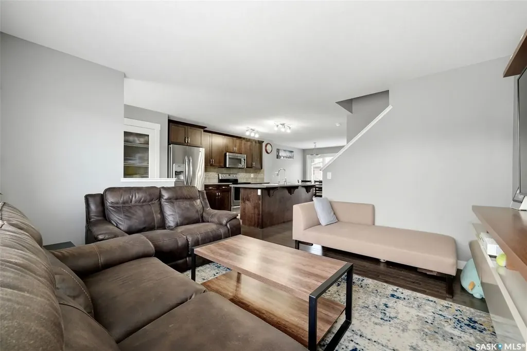 2905 Rochdale Boulevard Regina SK S4X 0N1