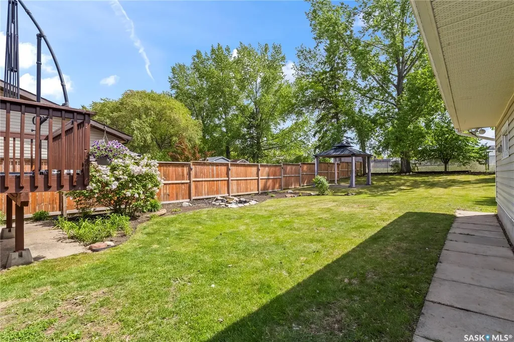 1171 Cook Drive Prince Albert SK S6V 2R7