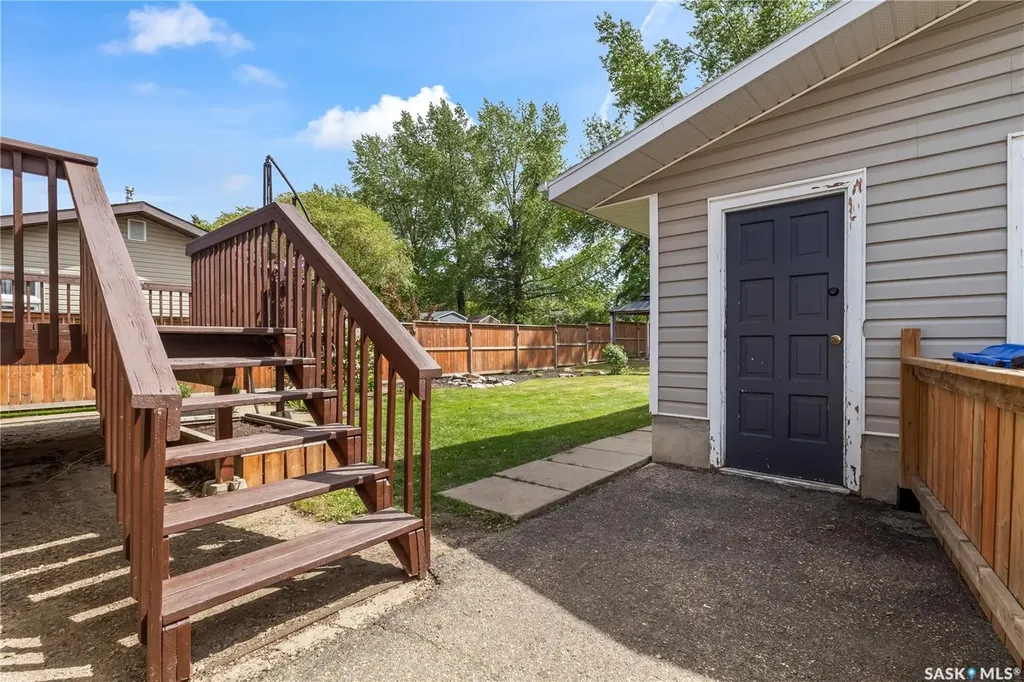 1171 Cook Drive Prince Albert SK S6V 2R7