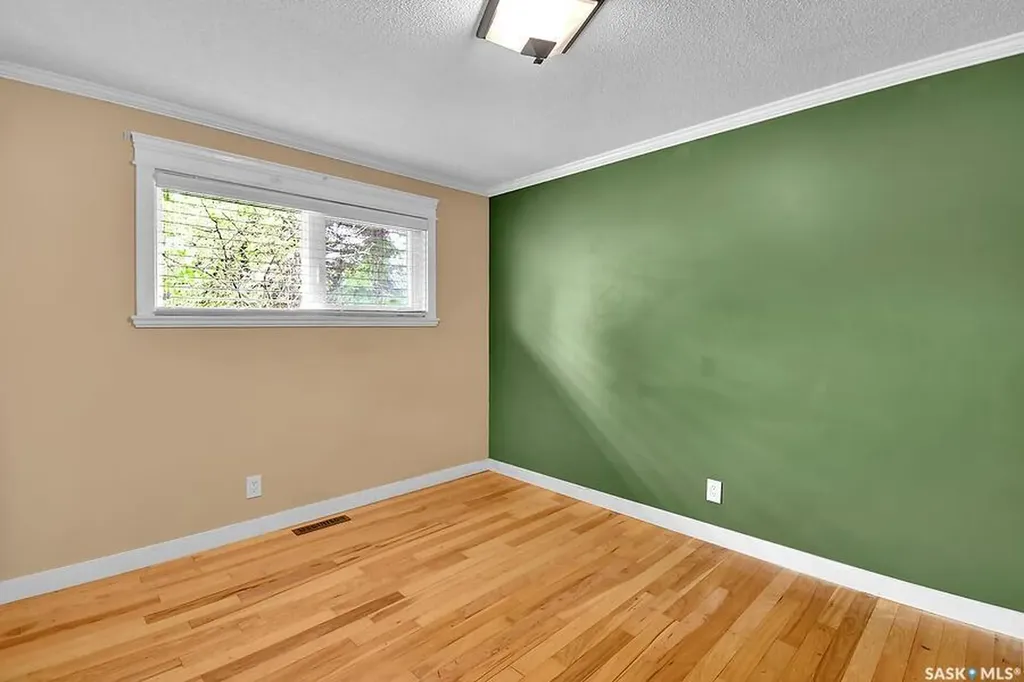 1369 East Centre Saskatoon SK S7J 3A8