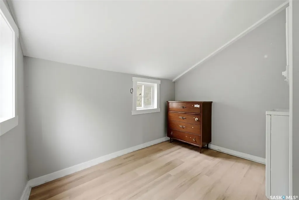 922 Athol Street Regina SK S4T 3B7
