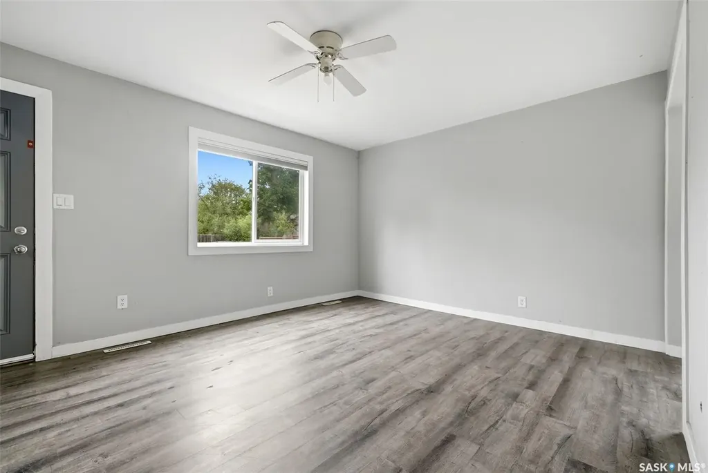 922 Athol Street Regina SK S4T 3B7