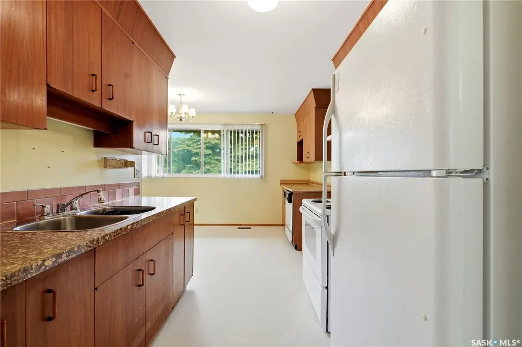 1922 Richardson Road Saskatoon SK S7L 0C4