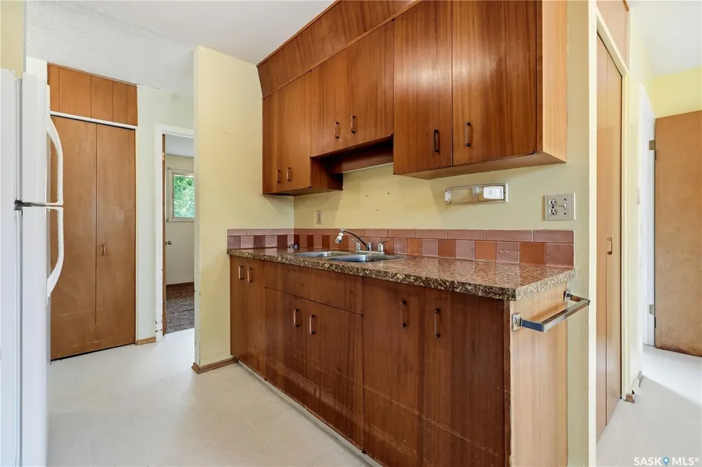 1922 Richardson Road Saskatoon SK S7L 0C4