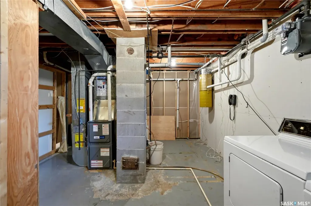 1922 Richardson Road Saskatoon SK S7L 0C4