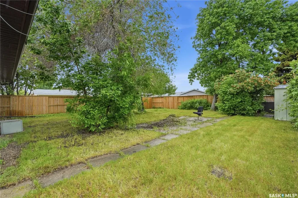 1922 Richardson Road Saskatoon SK S7L 0C4