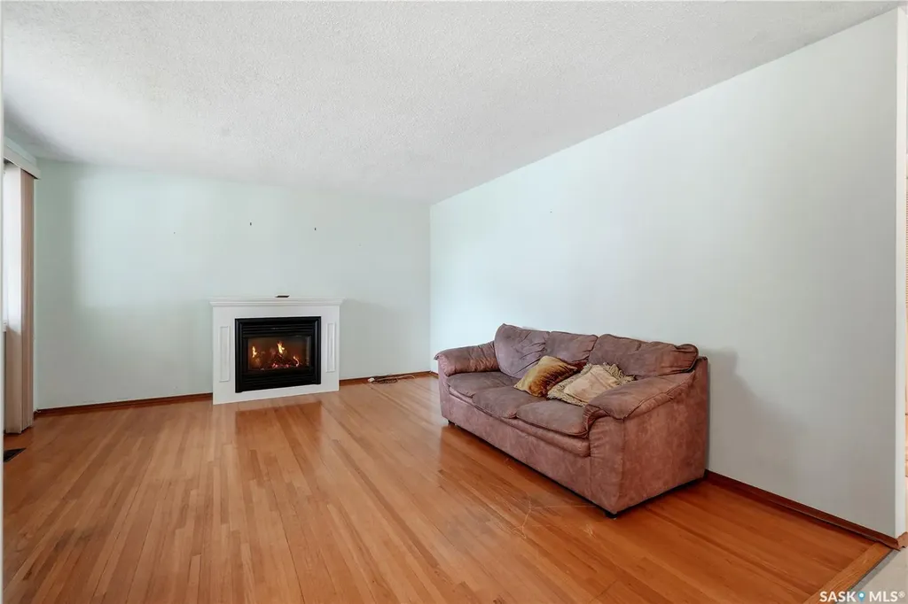 1922 Richardson Road Saskatoon SK S7L 0C4