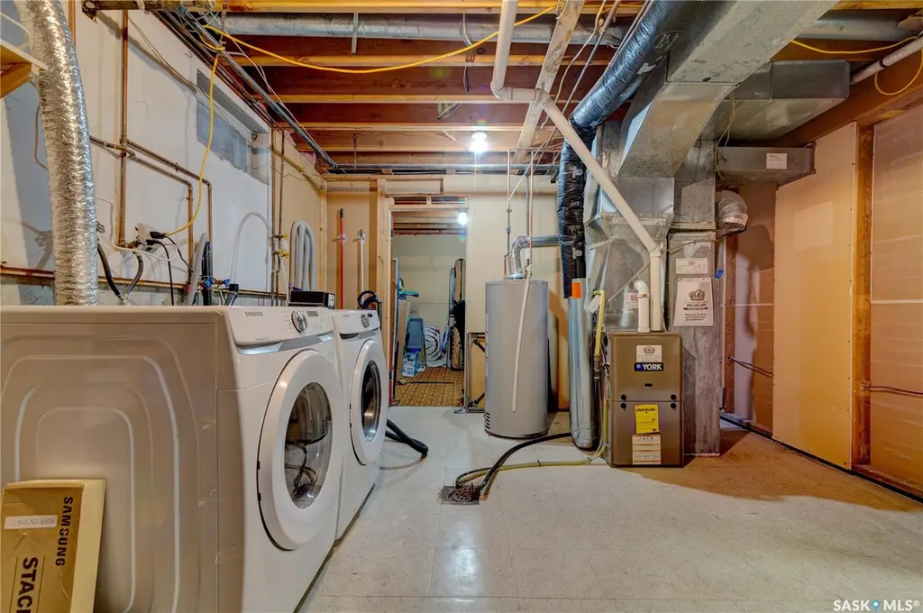 66 Denny Crescent Regina SK S4N 5J9