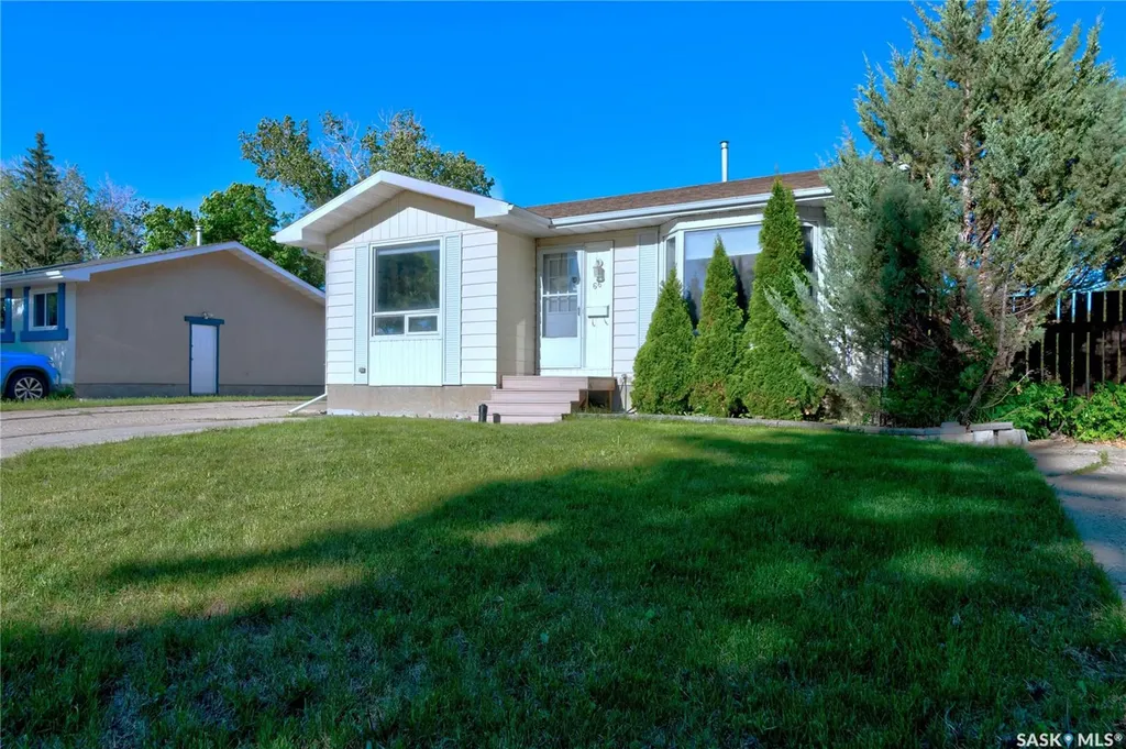 66 Denny Crescent Regina SK S4N 5J9