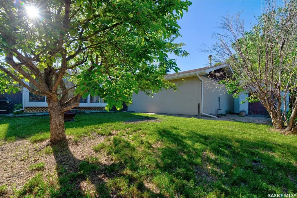 66 Denny Crescent Regina SK S4N 5J9