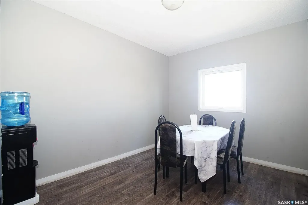 1352 Angus Street Regina SK S4T 1Y8