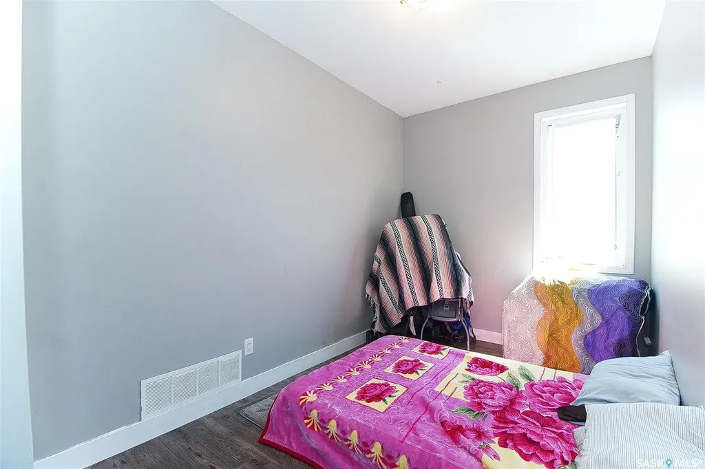 1352 Angus Street Regina SK S4T 1Y8