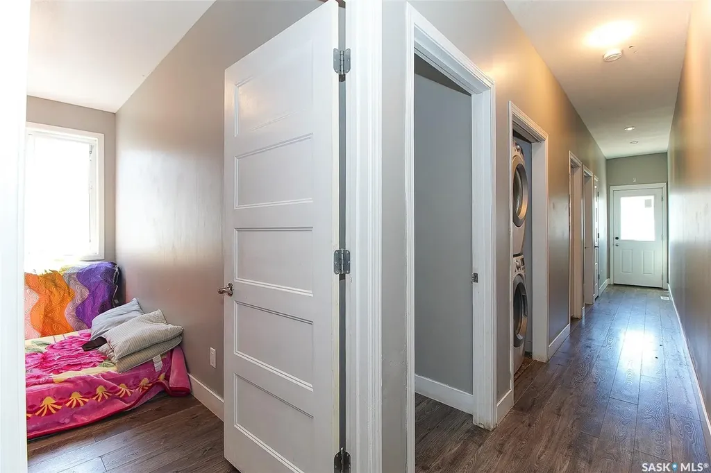 1352 Angus Street Regina SK S4T 1Y8