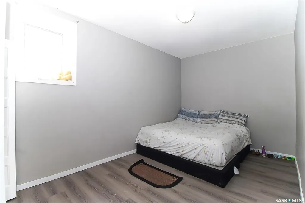 1352 Angus Street Regina SK S4T 1Y8