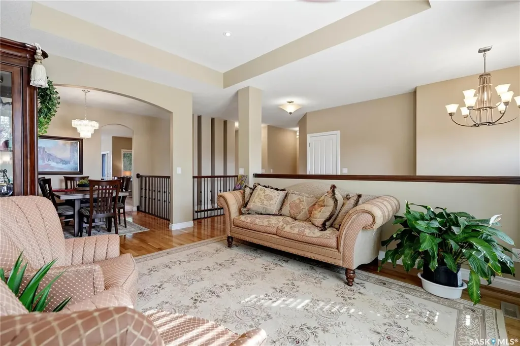 4501 Bergamot Bay E Regina SK S4V 1M8