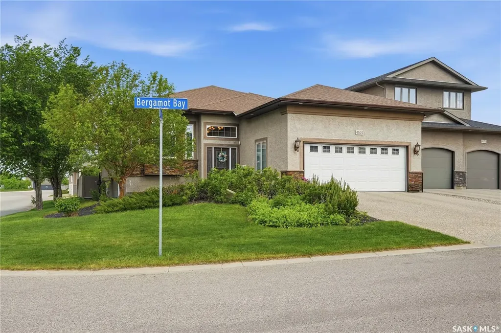 4501 Bergamot Bay E Regina SK S4V 1M8