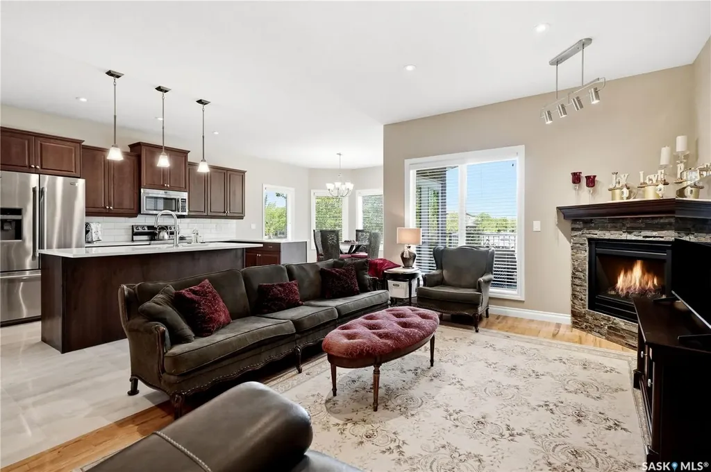 4501 Bergamot Bay E Regina SK S4V 1M8