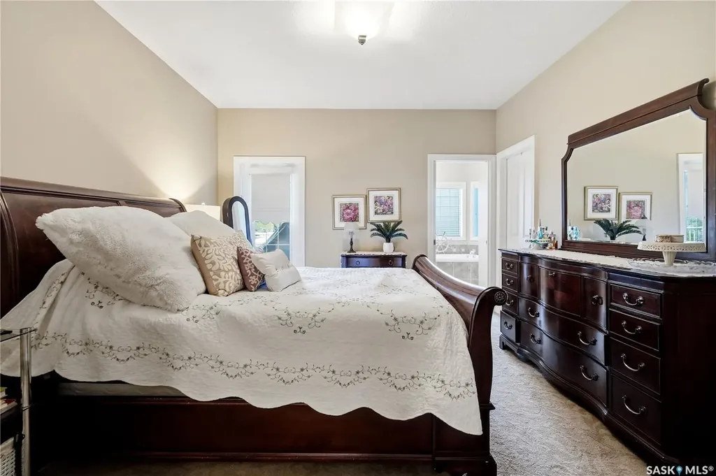 4501 Bergamot Bay E Regina SK S4V 1M8