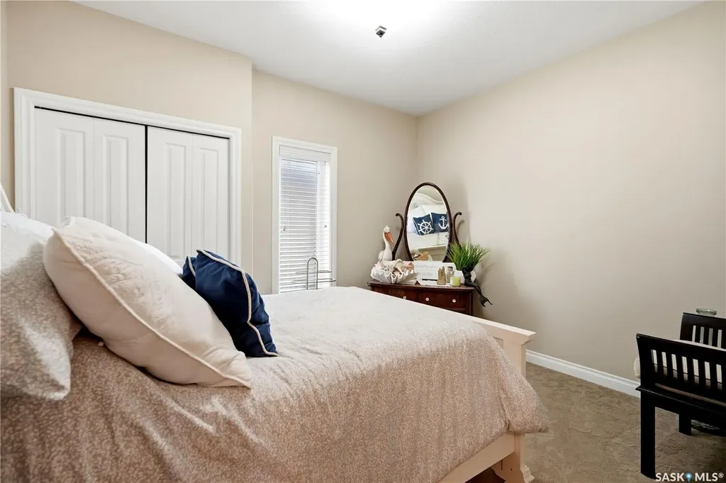 4501 Bergamot Bay E Regina SK S4V 1M8
