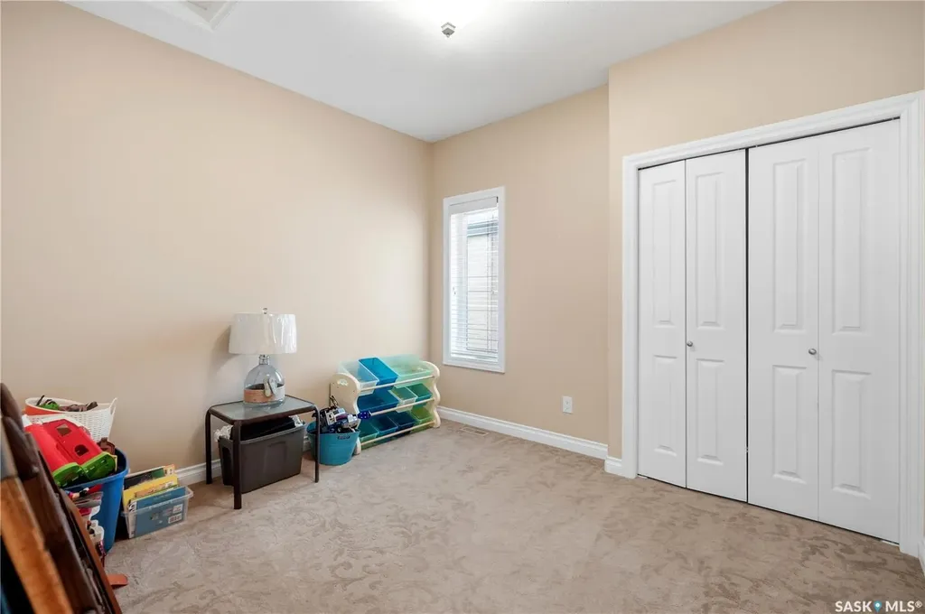 4501 Bergamot Bay E Regina SK S4V 1M8