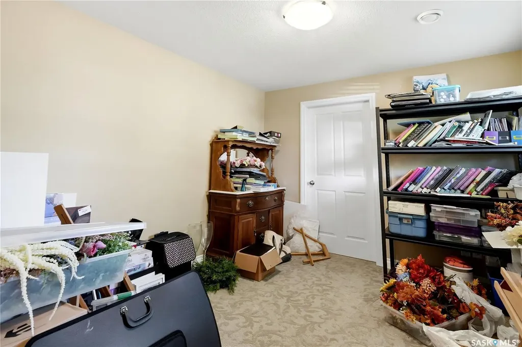 4501 Bergamot Bay E Regina SK S4V 1M8