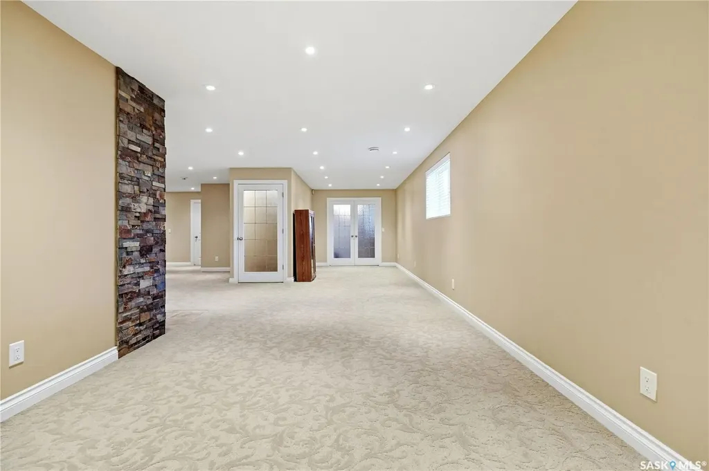 4501 Bergamot Bay E Regina SK S4V 1M8