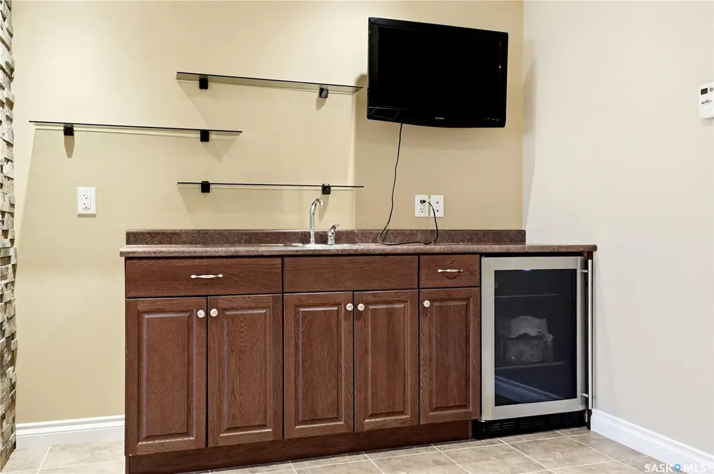 4501 Bergamot Bay E Regina SK S4V 1M8