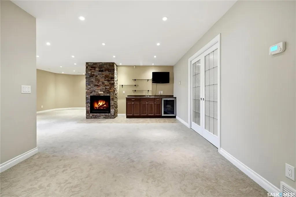 4501 Bergamot Bay E Regina SK S4V 1M8