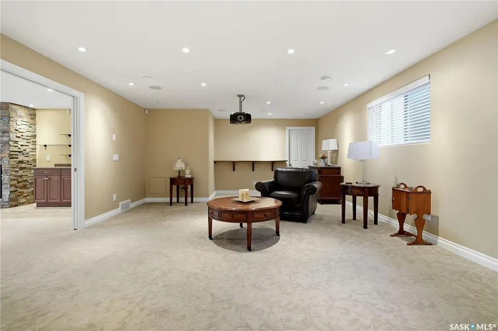 4501 Bergamot Bay E Regina SK S4V 1M8