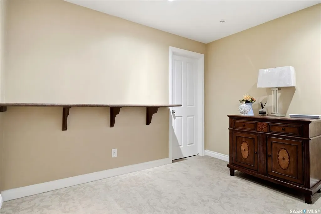 4501 Bergamot Bay E Regina SK S4V 1M8