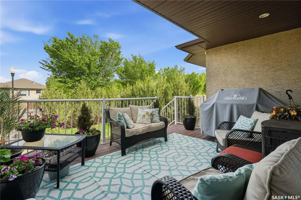 4501 Bergamot Bay E Regina SK S4V 1M8