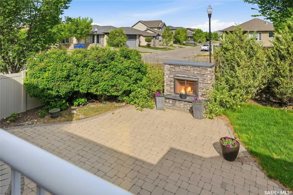 4501 Bergamot Bay E Regina SK S4V 1M8