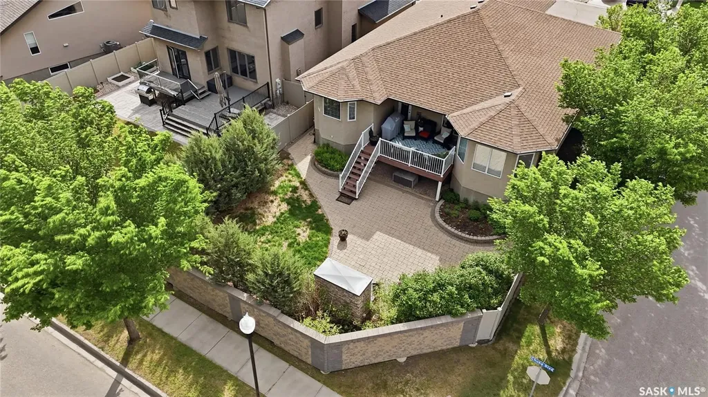 4501 Bergamot Bay E Regina SK S4V 1M8