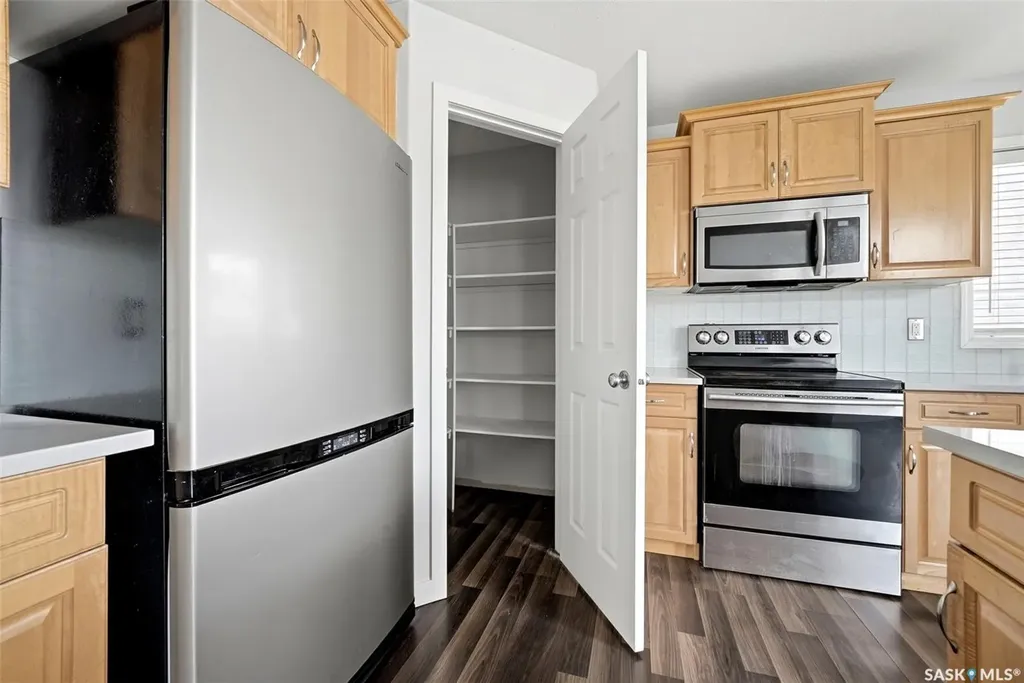 2755 Alfred Crescent Regina SK S4V 1E5