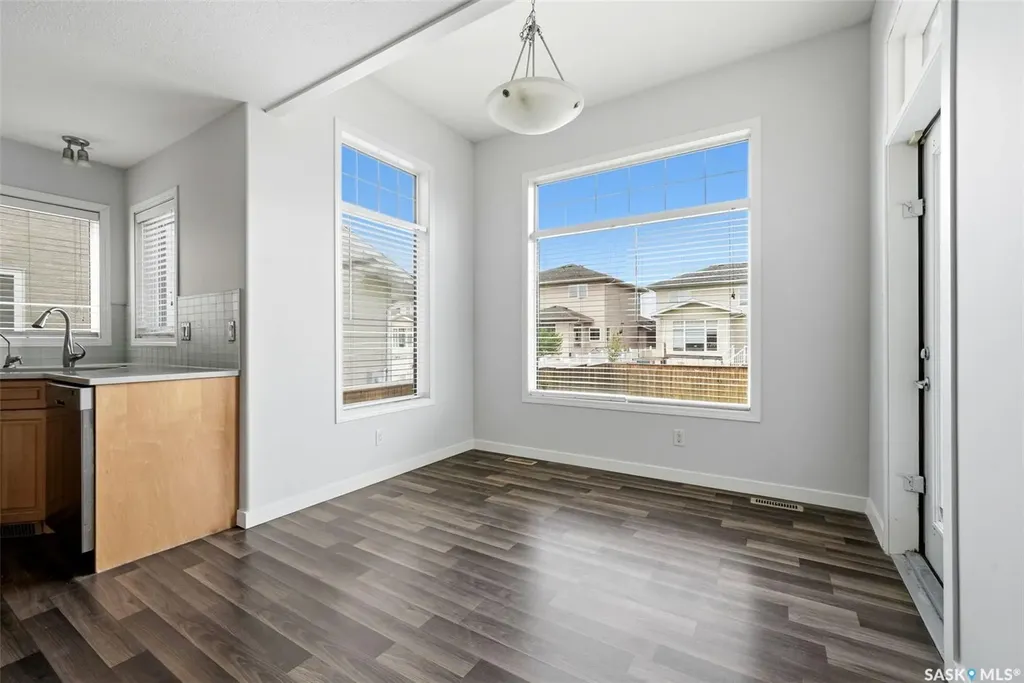 2755 Alfred Crescent Regina SK S4V 1E5