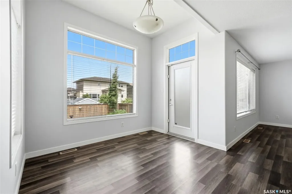 2755 Alfred Crescent Regina SK S4V 1E5