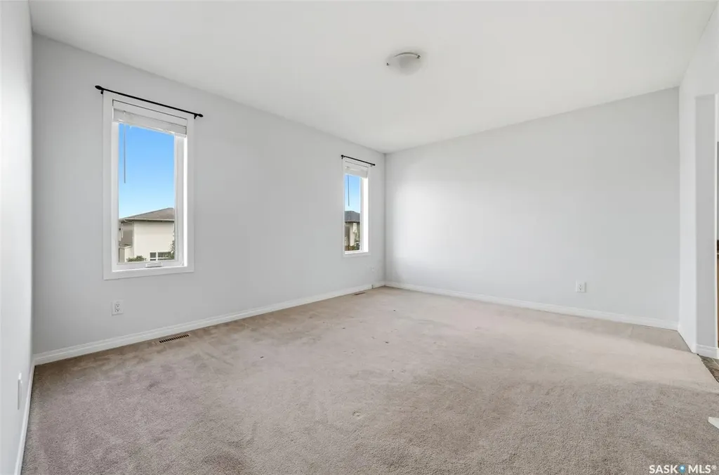 2755 Alfred Crescent Regina SK S4V 1E5