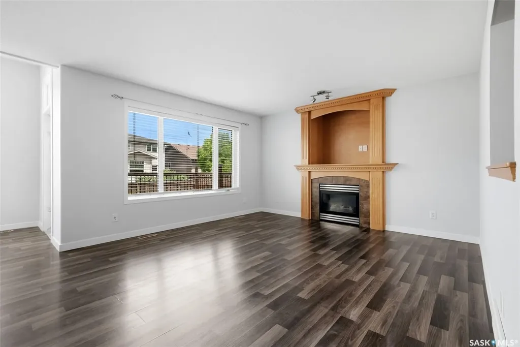 2755 Alfred Crescent Regina SK S4V 1E5