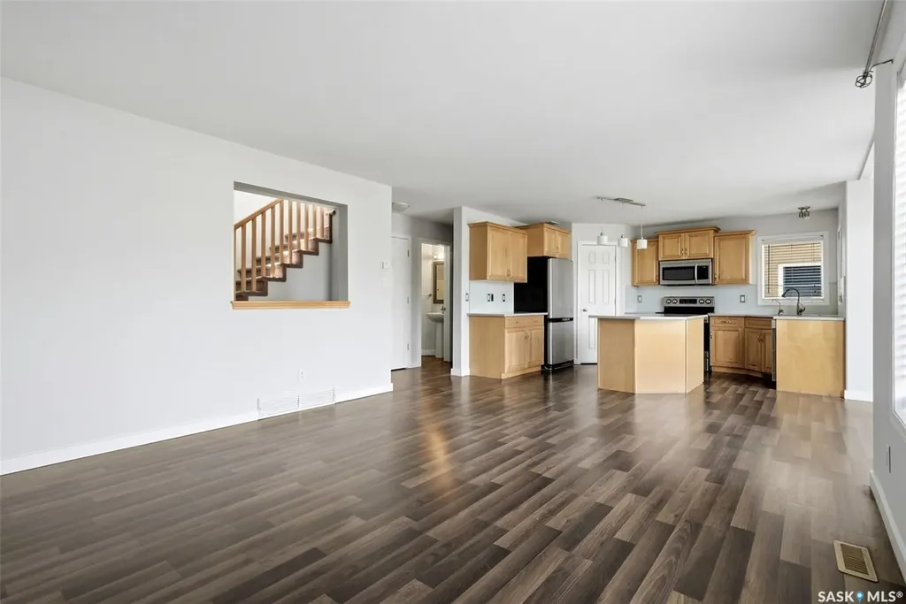 2755 Alfred Crescent Regina SK S4V 1E5