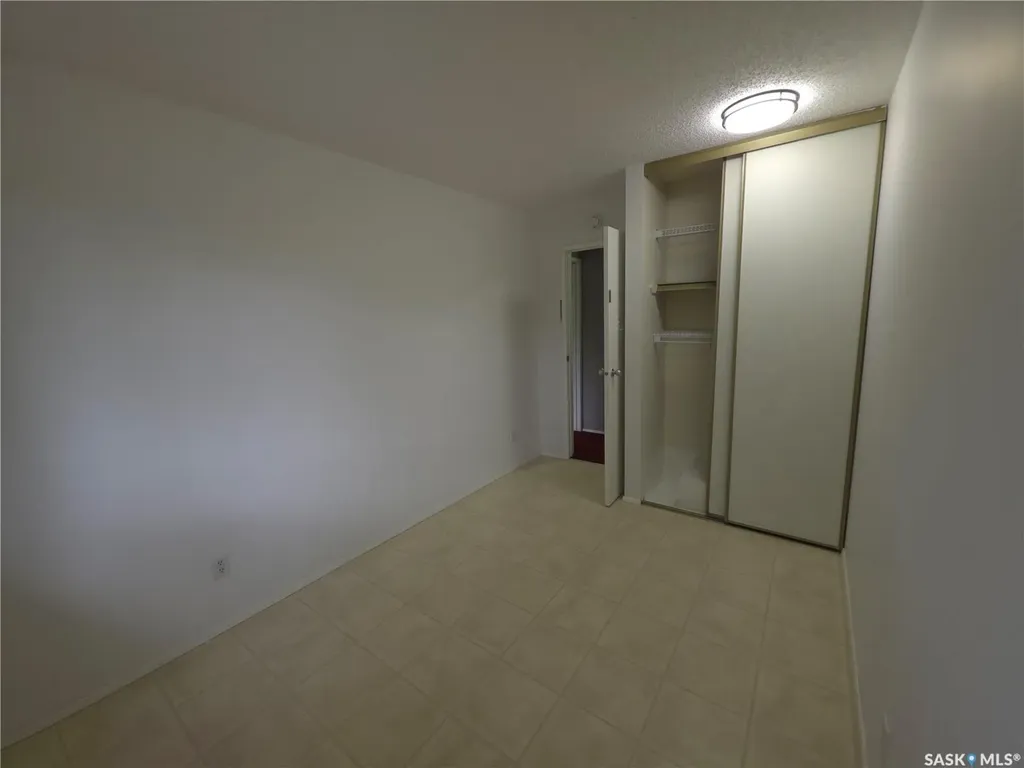 1128 Mckercher Drive Saskatoon SK S7H 4Y7