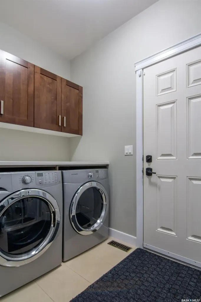 243 Pohorecky Street Saskatoon SK S7W 0J3