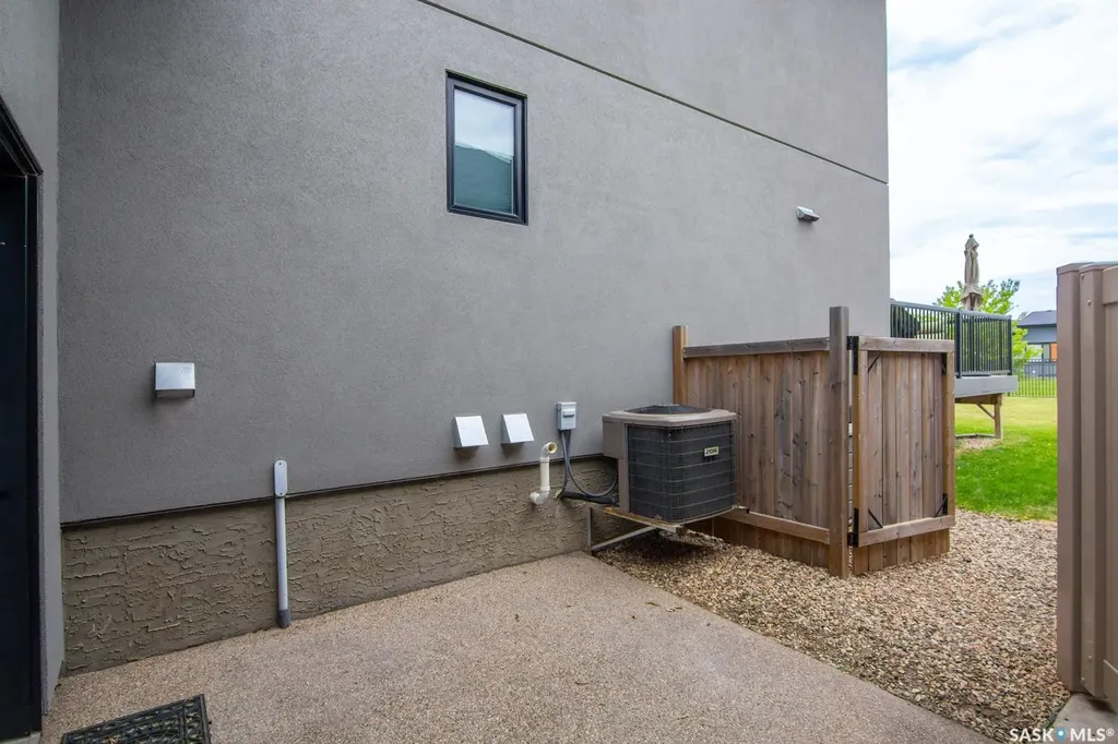 243 Pohorecky Street Saskatoon SK S7W 0J3