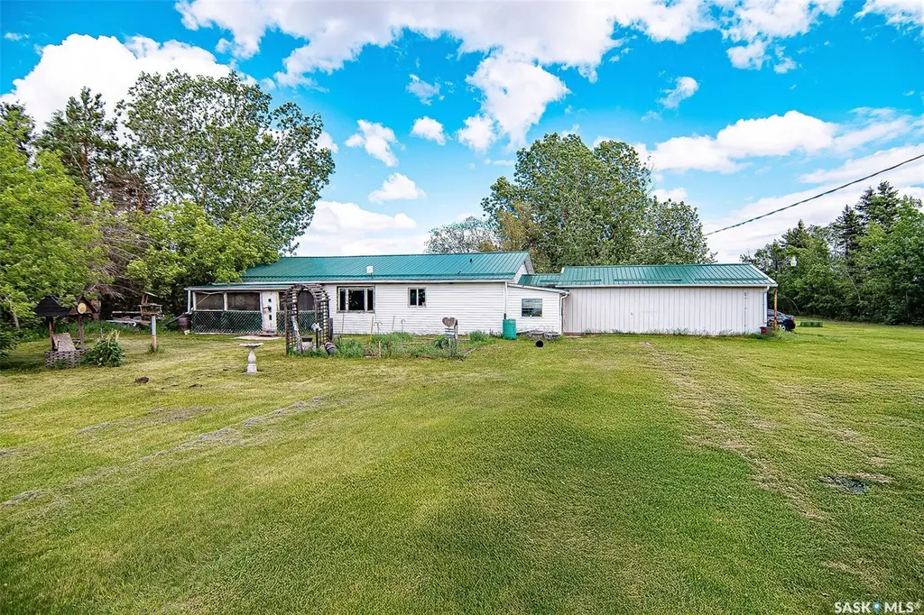 52547 Rural Address Paddockwood Rm No. 520 SK S0J 0N0