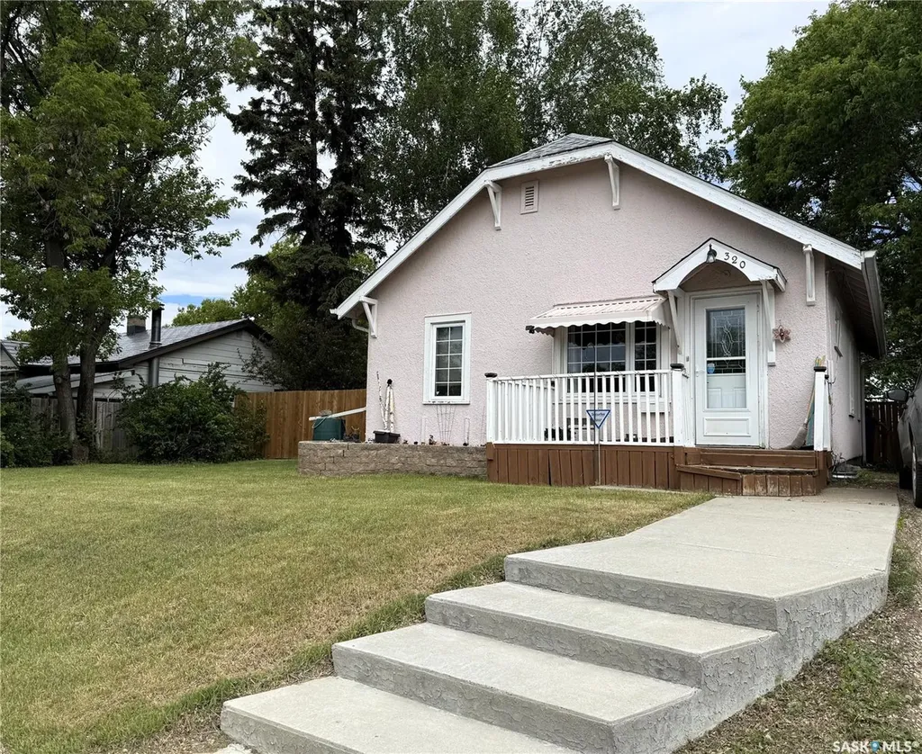 320 23rd Street E Prince Albert SK S6V 1P7