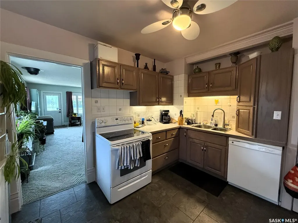 320 23rd Street E Prince Albert SK S6V 1P7